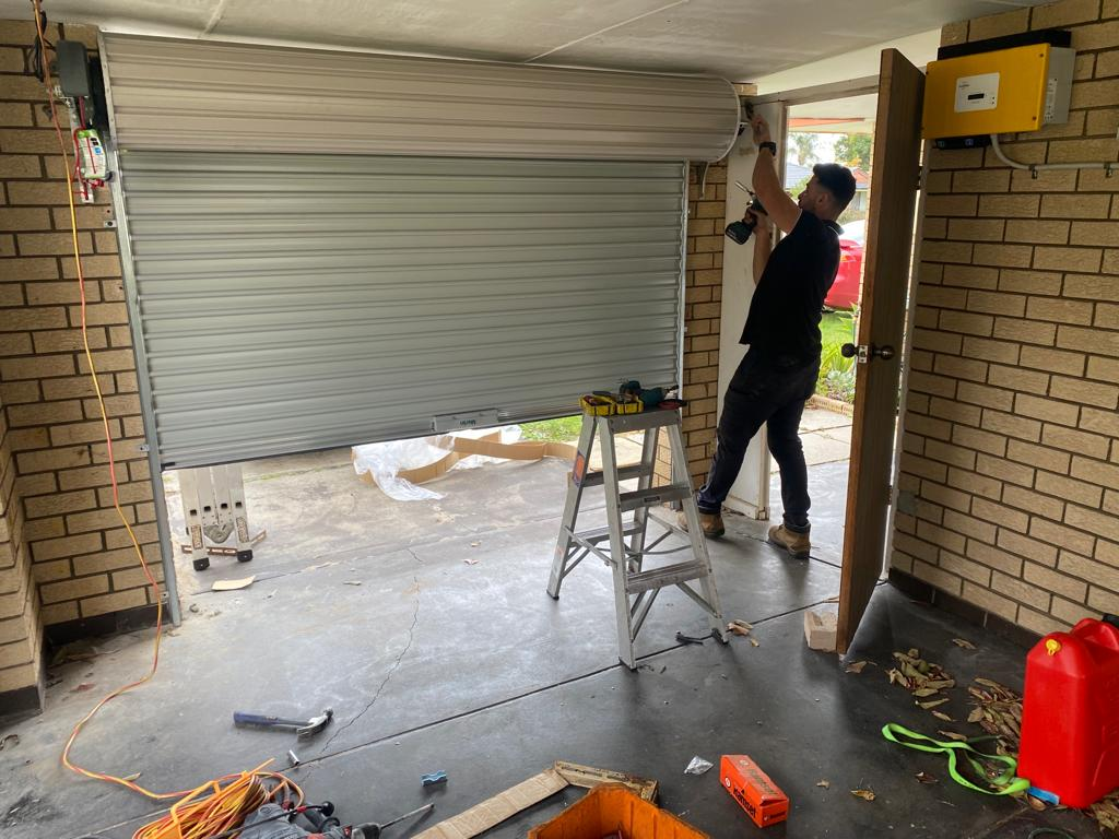 Fast Garage Door Repairs At Kyle. TX
