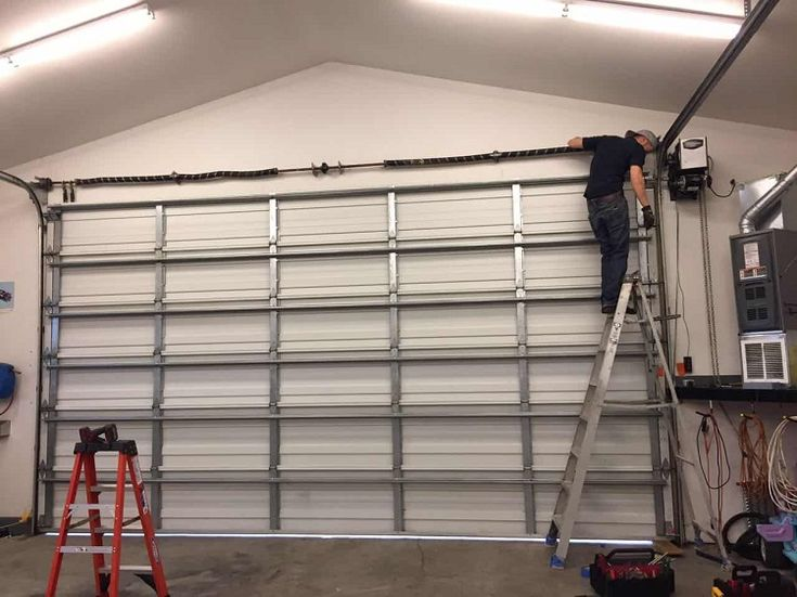 Fast Garage Door Repairs in Kyle, TX